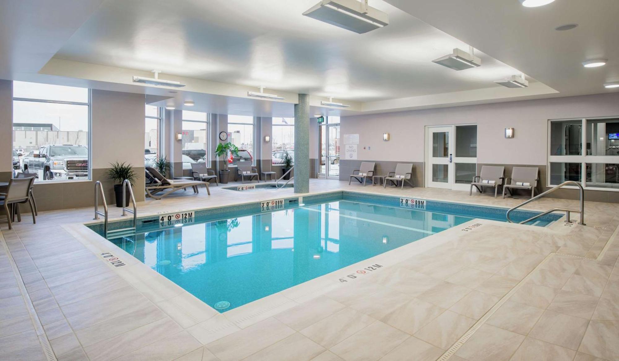 Hilton Garden Inn Winnipeg South Dış mekan fotoğraf